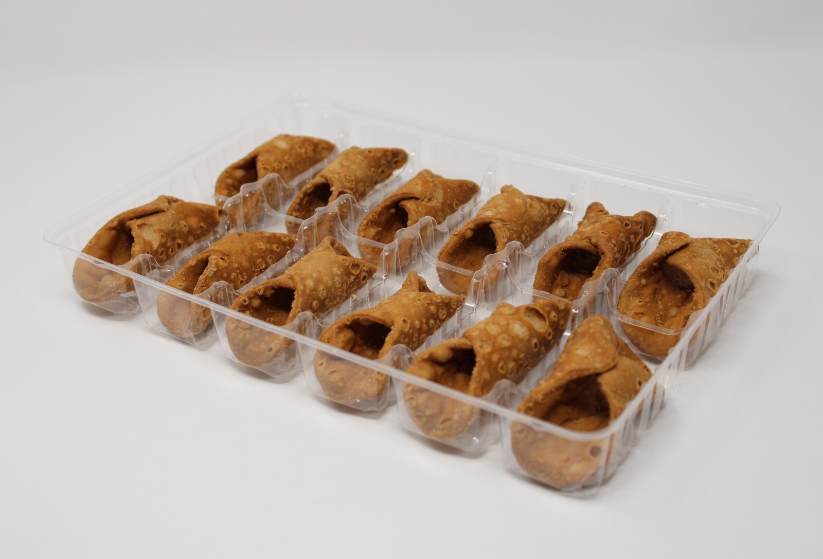 Small Cannoli Shells 120 Count – Imported from Italy – Free Shipping