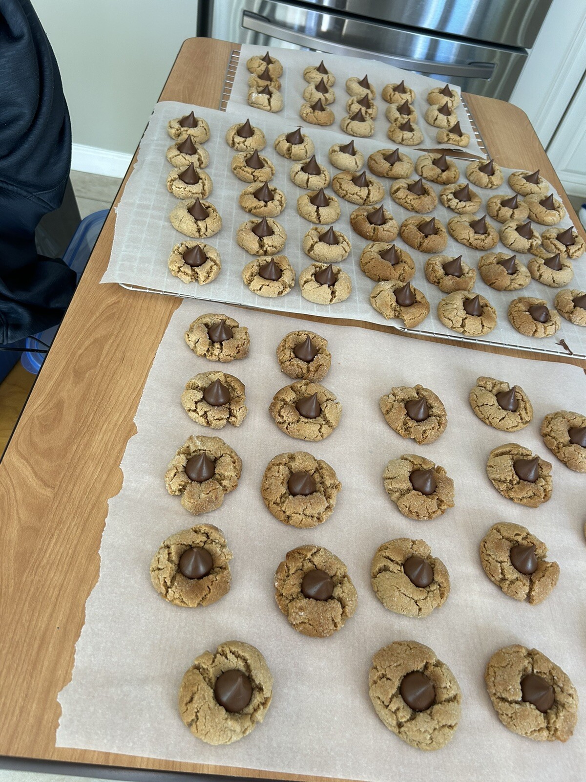 1 Dozen Homemade Peanut Butter Blossoms Cookie. Kiss Cookies. (12)