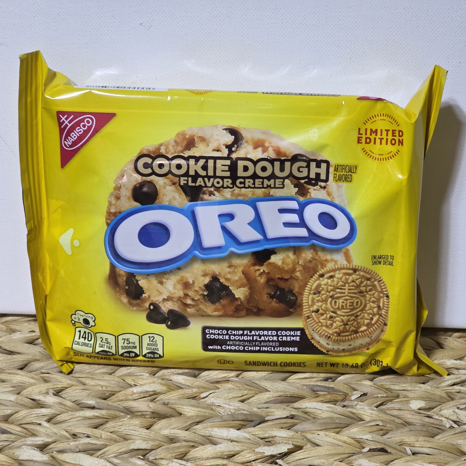 OREO Cookie Dough Creme Sandwich Cookies, Limited Edition, 10.68 oz