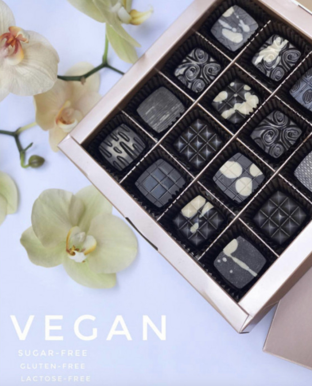 Vegan Natural chocolate Praline peanuts&dates based on carob without sugar ECO